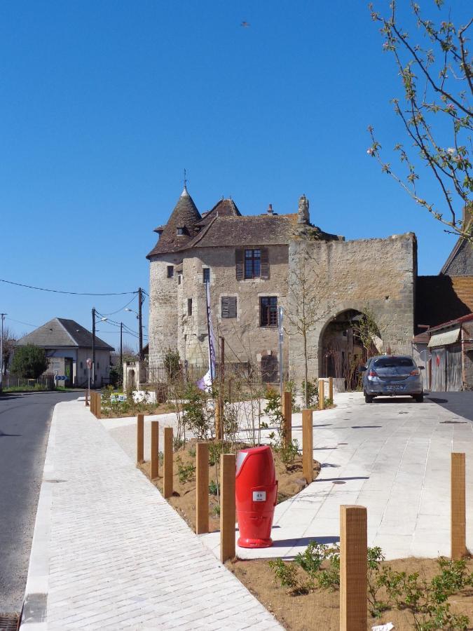 Mennetou-sur-Cher Auberge De La Tour المظهر الخارجي الصورة